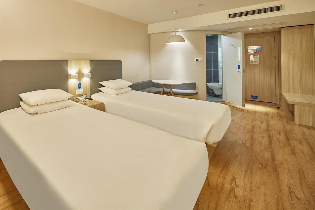 Hanting Hotel Shanghai Lujiazui Dongfang Road Exterior foto